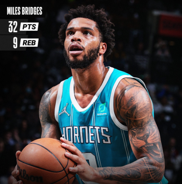 替补席的深 替补席的深