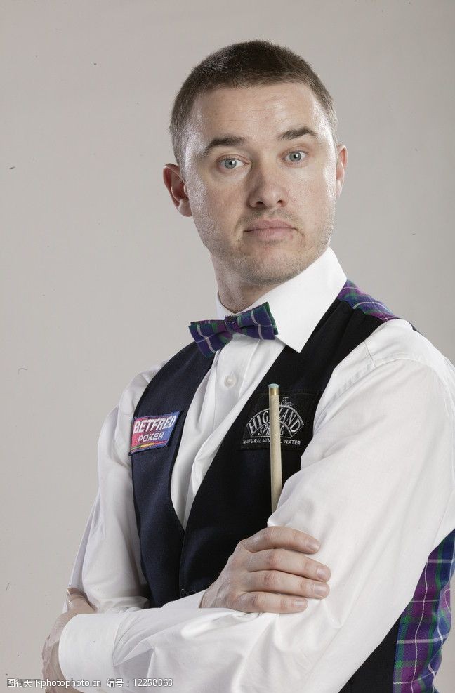 中国足球应 中国足球应